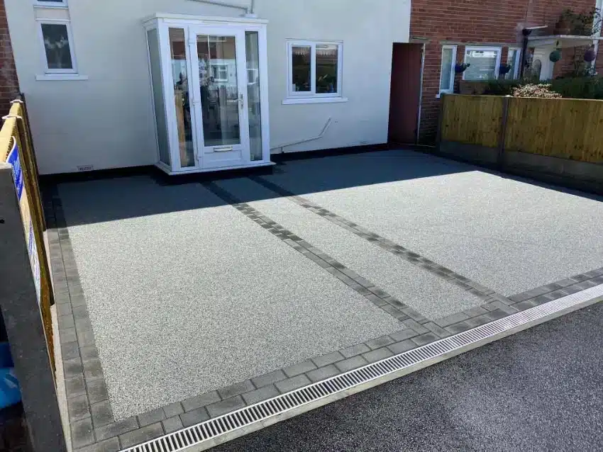 Resin bound driveway with block paving border